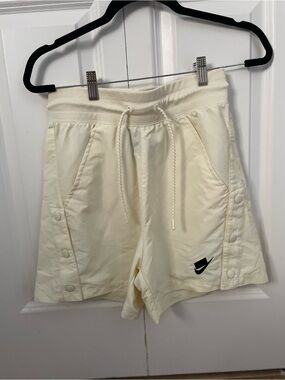 Nike Cream Athletic Snap-Detail Women's Shorts